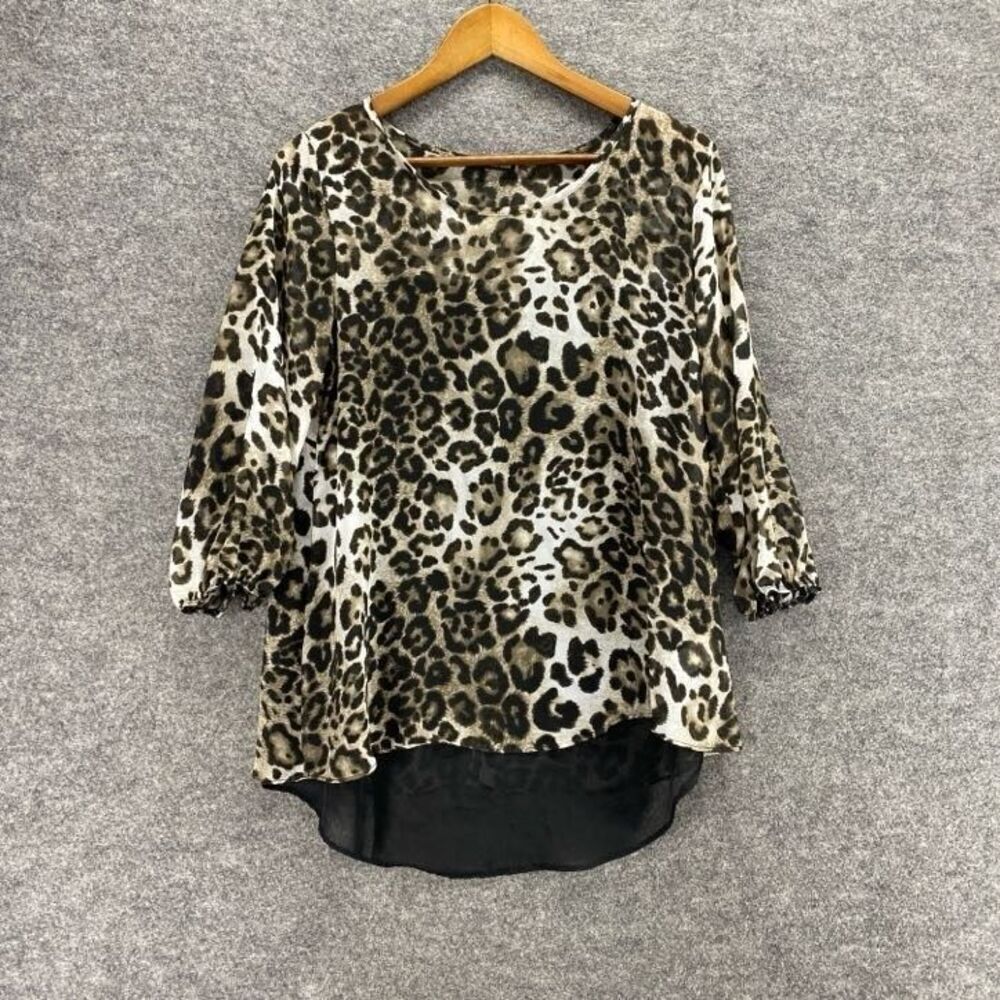 Maurices Blouse Women M Medium White Animal Print Round Neck 3/4 Sleeve Casual